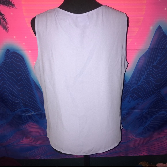 Lavender blouse size large - Picture 2 of 7